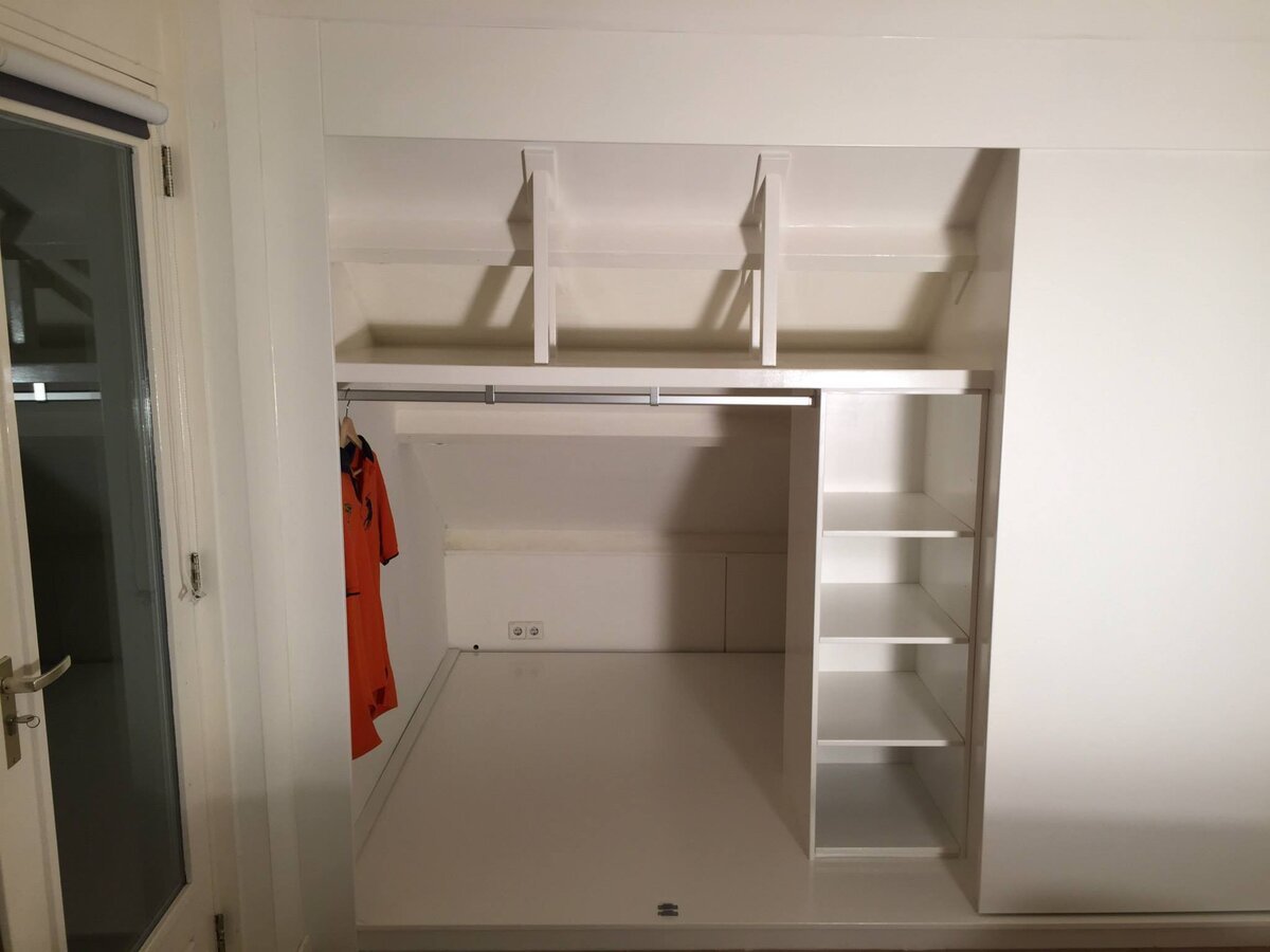 Maatwerk Zolderkast met Garderobe