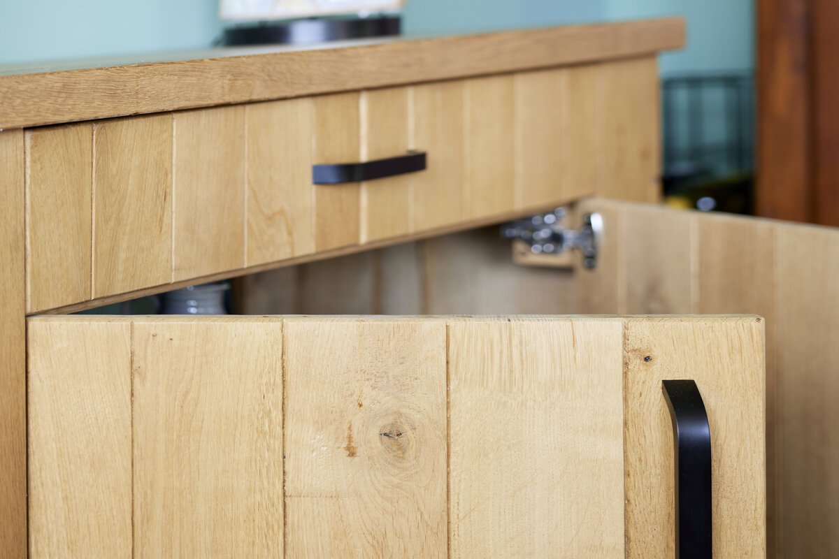 Massief Eikenhouten Dressoir en Buffetkast