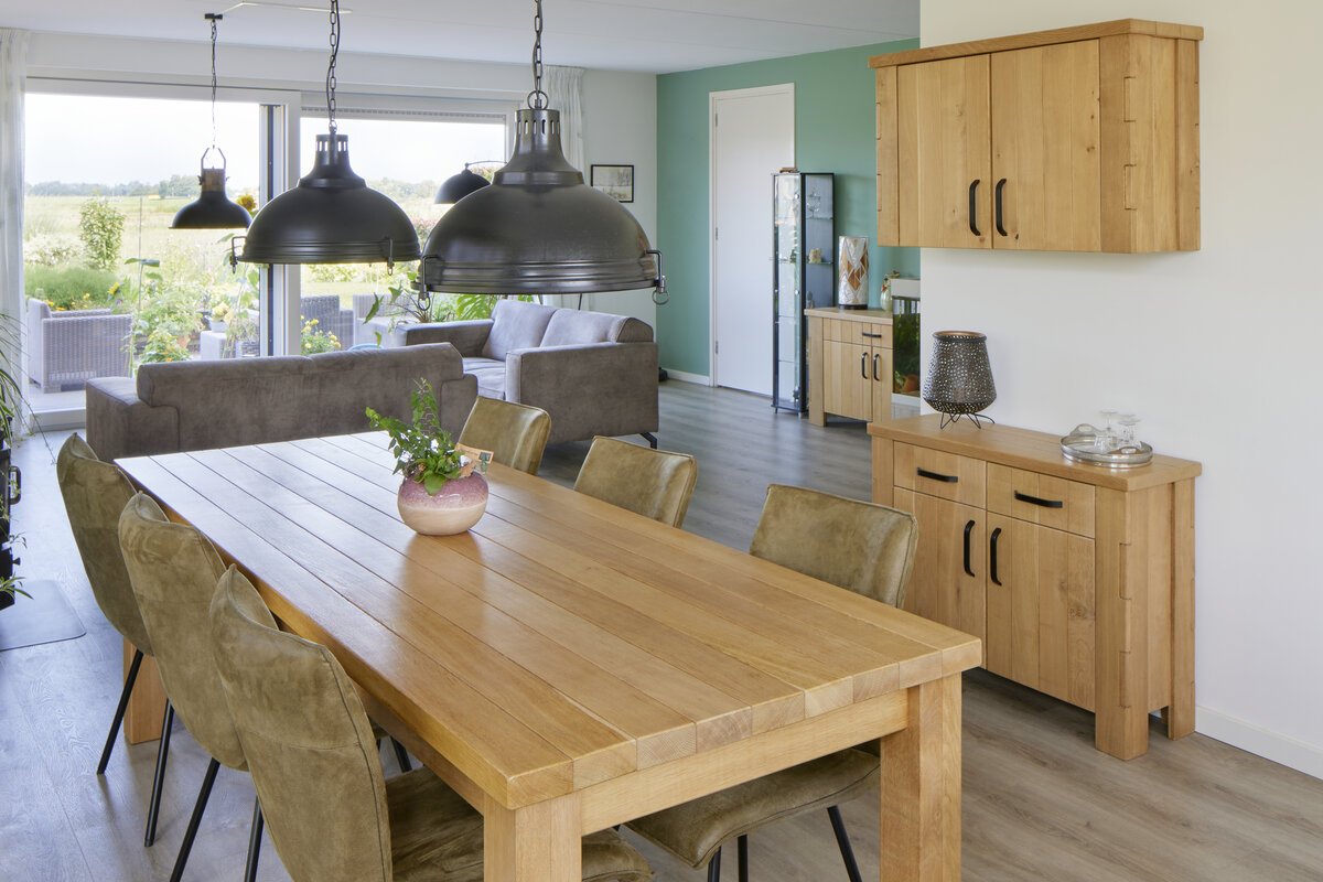 Massief Eikenhouten Dressoir en Buffetkast